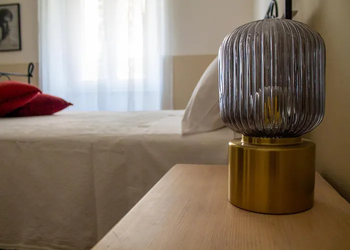 Iron-bridge House, Elegant Bay Front Apartamento