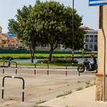 Iron-bridge House, Elegant Bay Front * Olbia