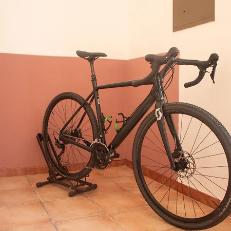 Апартаменты Iron-bridge House, Elegant Bay Front Ольбия